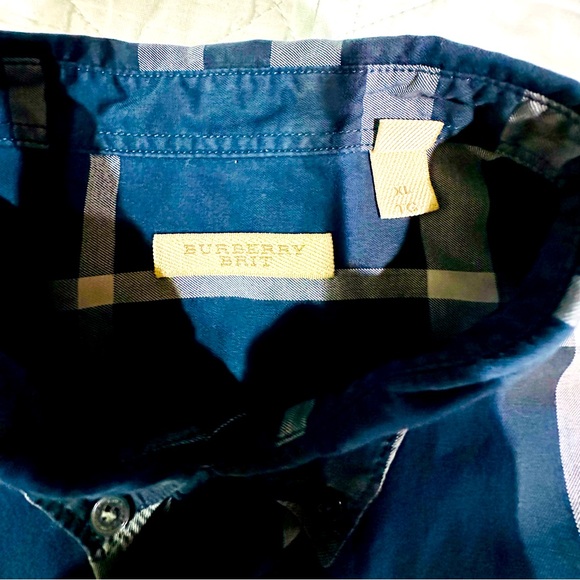 🔥SOLD🔥 BURBERRY BRIT XL 23” p2p NOVA CHECK Button Up Shirt, Clean, Authentic - Picture 3 of 8